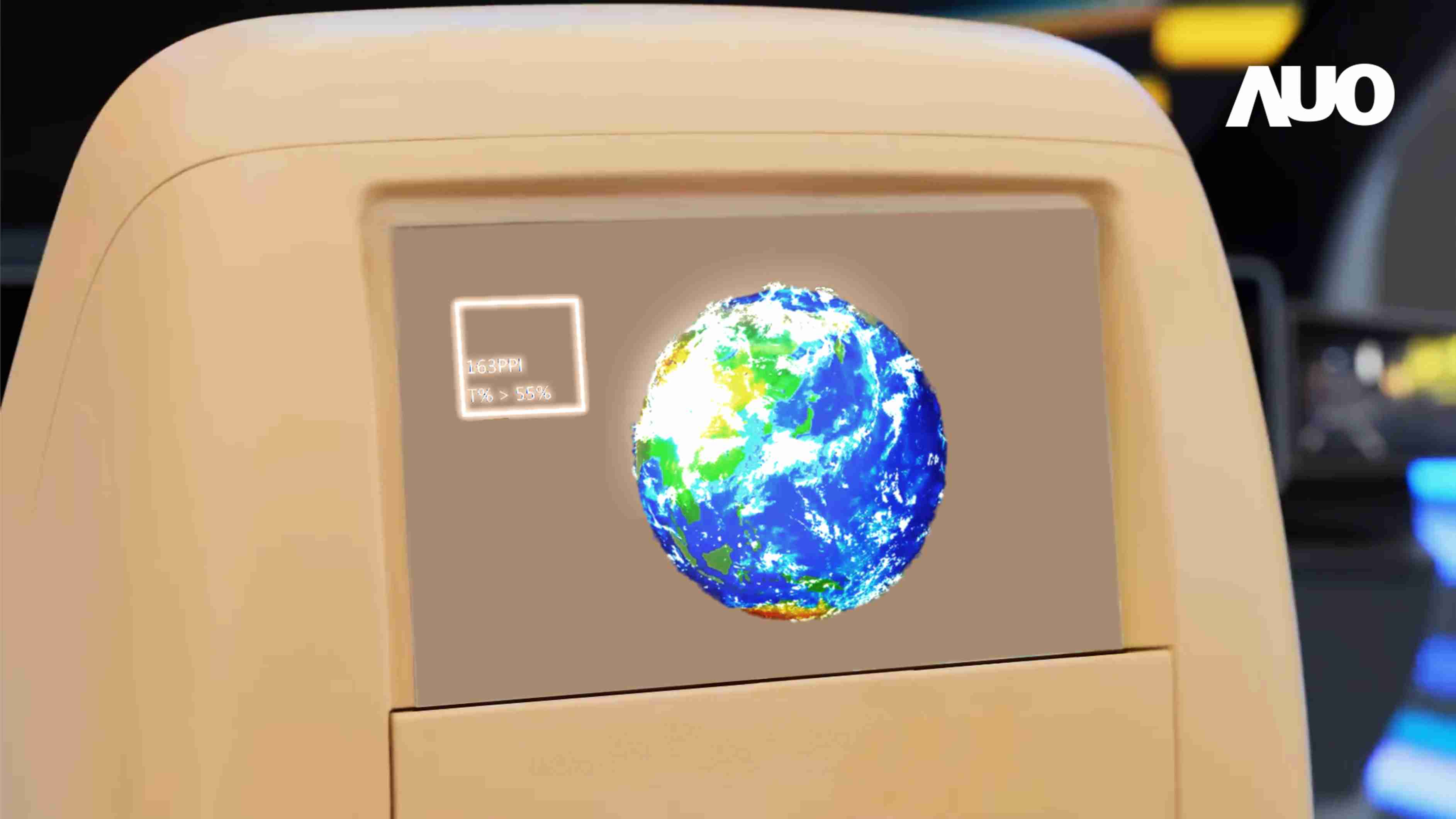 龙门国际突破设计与制程挑战，，，，推出全球最高分辨率163ppi的13.5吋透明Micro LED面板，，，并积极布局智能车市场，，以期拓展透明显示应用的可能性